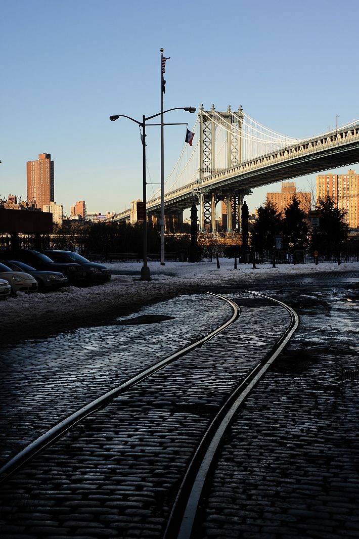 Manhattan Bridge from Main St, New York, USA